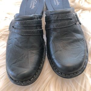Clark Bendable Black Leather Clogs